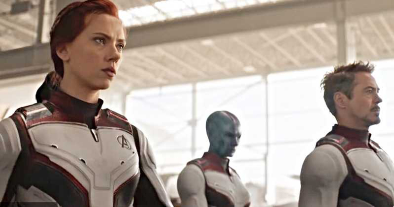 La escena en la que todo el grupo aparece con los trajes cuánticos de Hank Pym